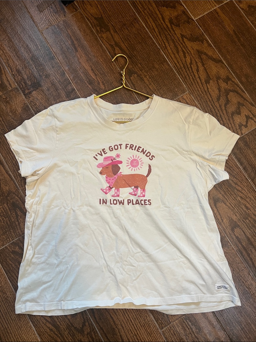 Life Is Good Cream Tee with Pink Dachshund Graphic GUC